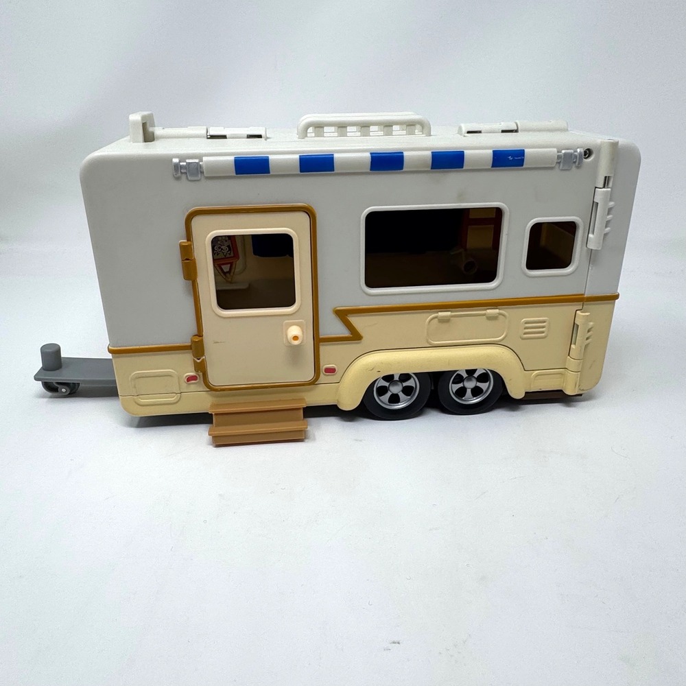 Bluey Caravan Adventures Playset Kids White Plastic Camping Trailer Toy RV Y2K